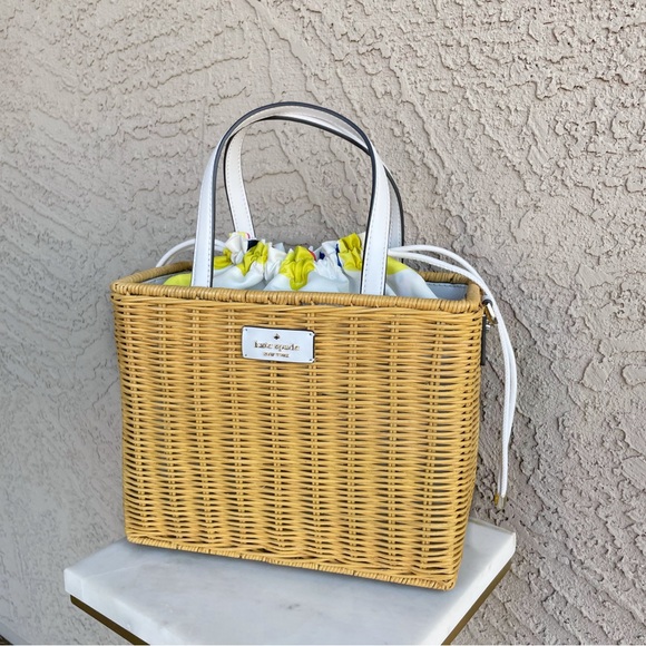 KATE SPADE Wicker Rattan Lemon Zest Printed Woven Picnic Satchel Box Bag - Picture 3 of 16